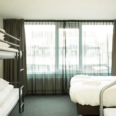 Beach Hotel Katwijk 2*