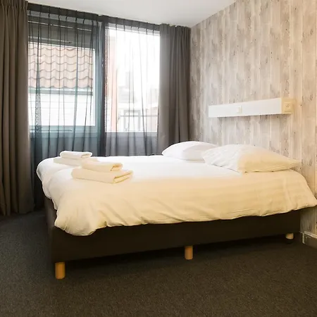 Hotel Beach Hotel Katwijk 2*